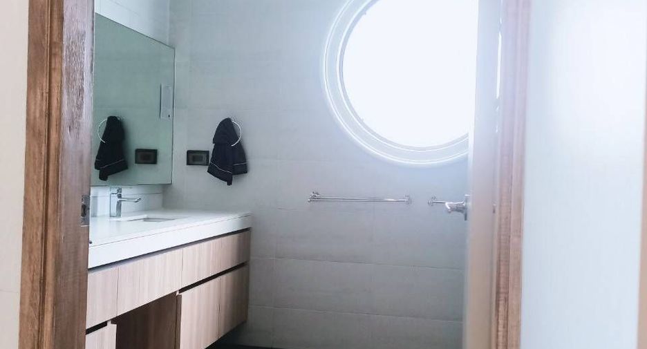 For sale 4 ベッドルーム house in San Kamphaeng, Chiang Mai