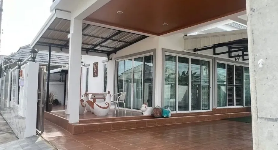 For rent 4 bedrooms villa in Hua Hin, Prachuap Khiri Khan