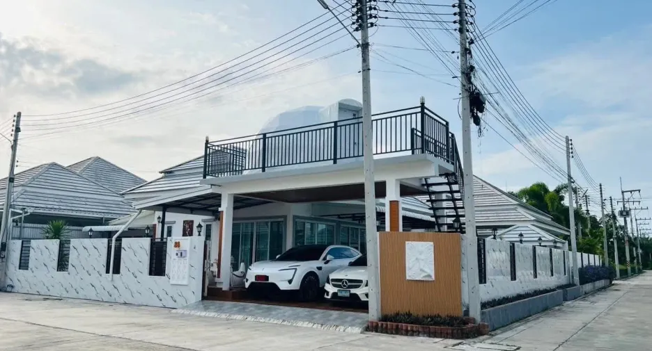 For rent 4 bedrooms villa in Hua Hin, Prachuap Khiri Khan