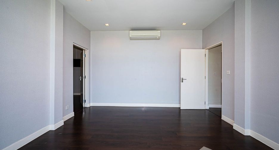 For sale 4 bedrooms house in Prawet, Bangkok