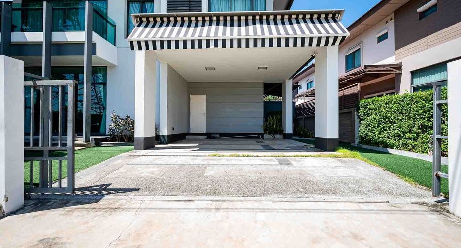 For sale 4 bedrooms house in Prawet, Bangkok