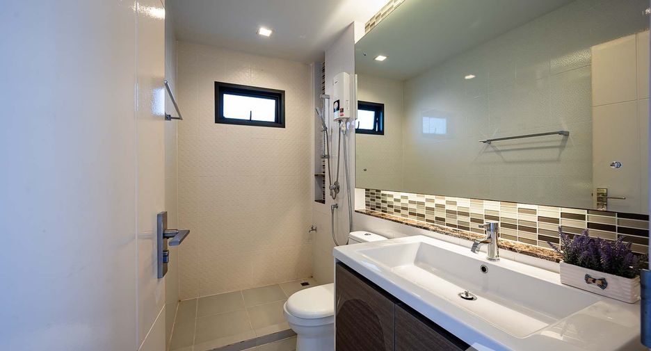 For sale 4 bedrooms house in Prawet, Bangkok