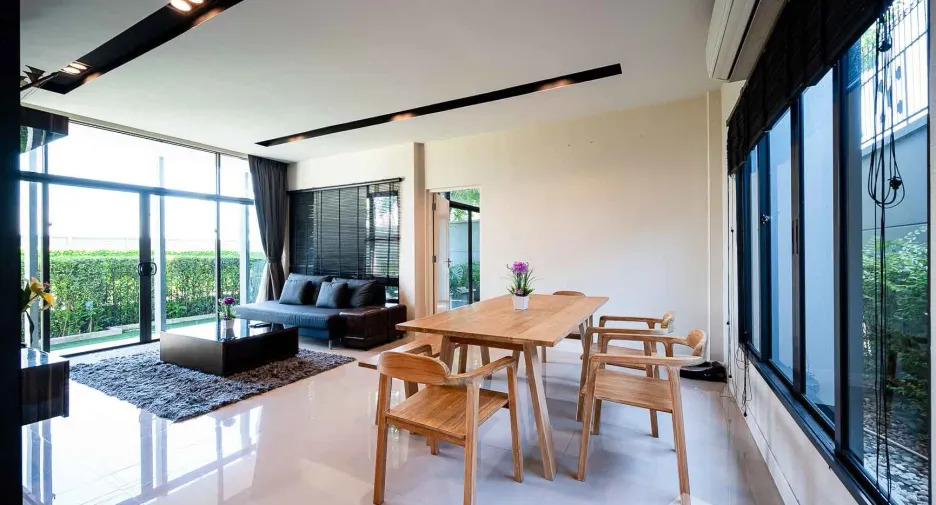 À vendre 4 chambres maison à Prawet, Bangkok