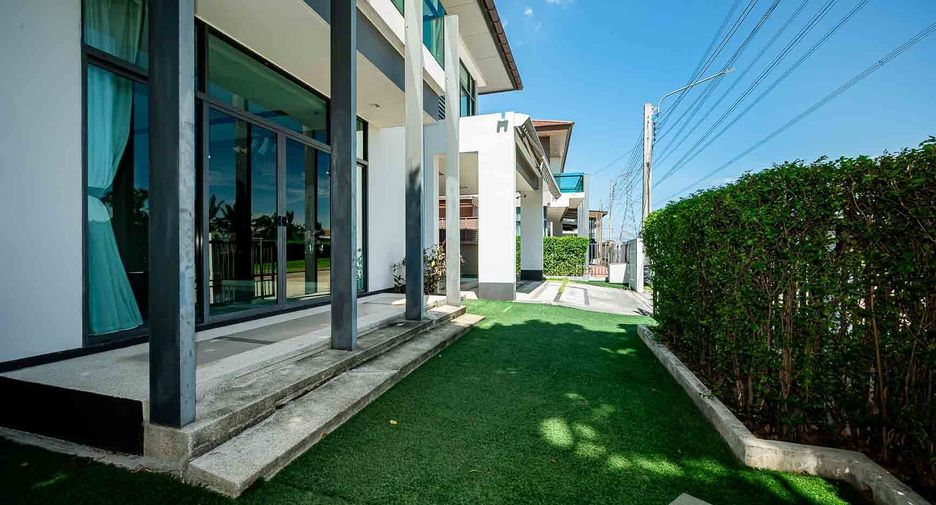 For sale 4 bedrooms house in Prawet, Bangkok