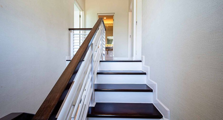 For sale 4 bedrooms house in Prawet, Bangkok