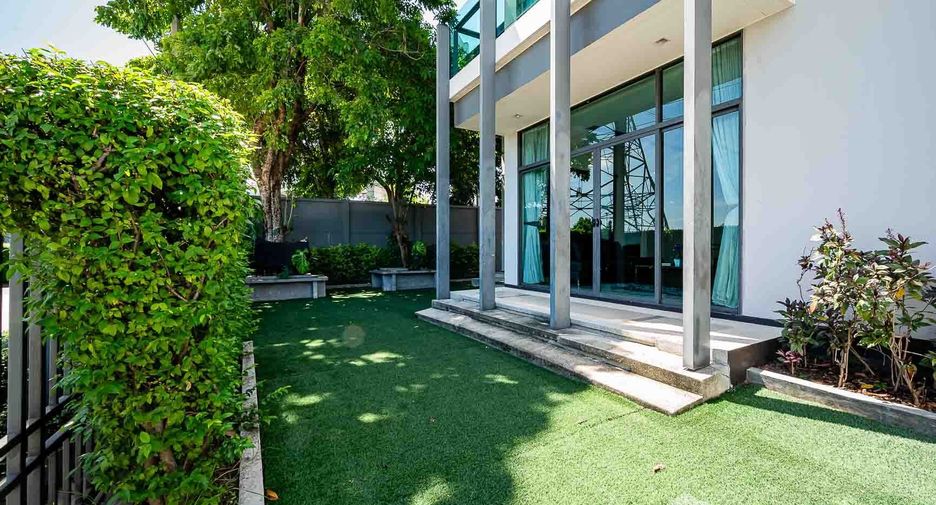 For sale 4 bedrooms house in Prawet, Bangkok