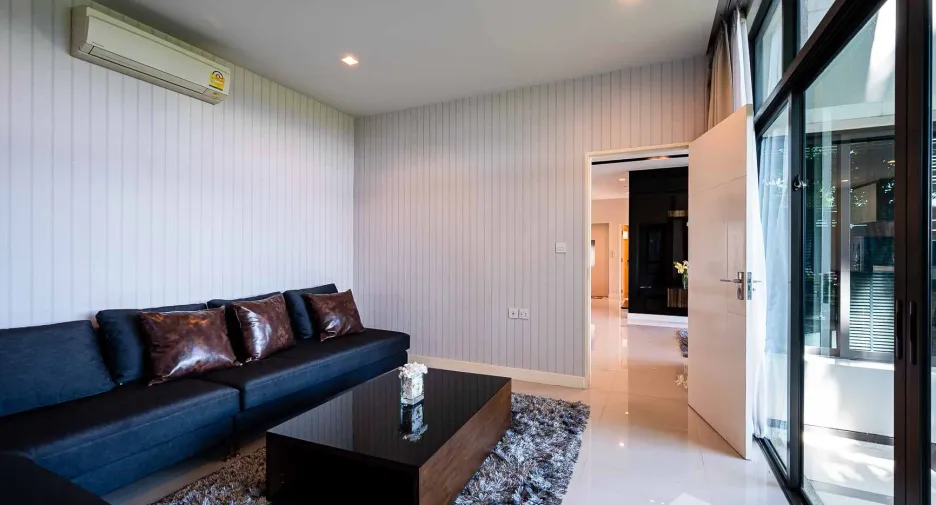For sale 4 bedrooms house in Prawet, Bangkok
