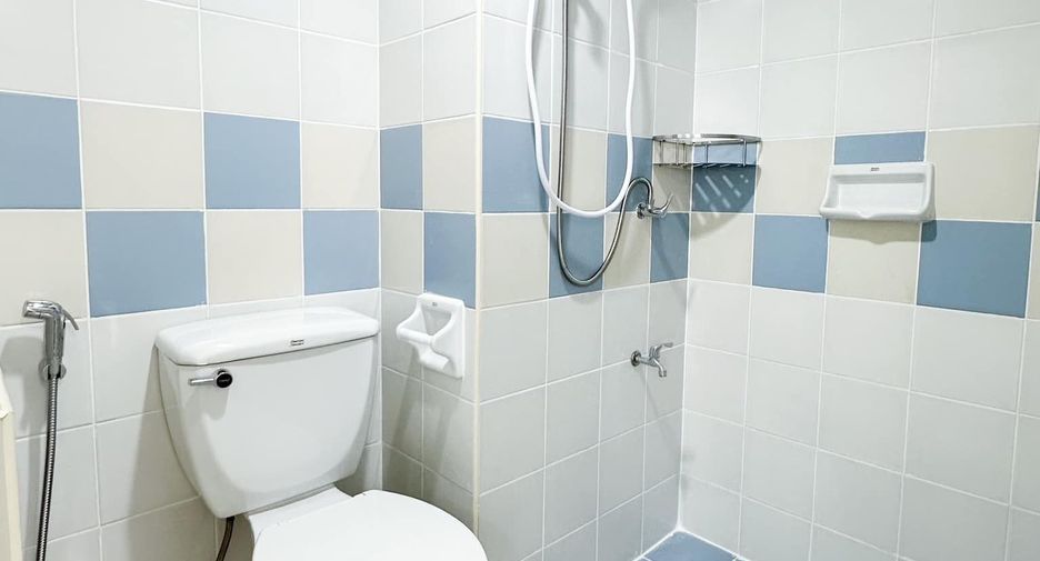 For sale studio condo in Bang Kapi, Bangkok