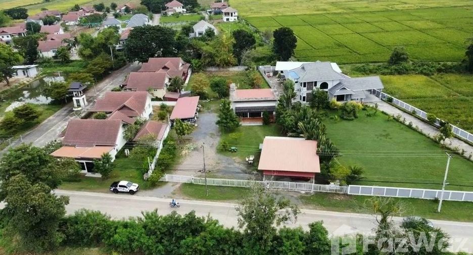 For sale 5 bedrooms villa in San Kamphaeng, Chiang Mai