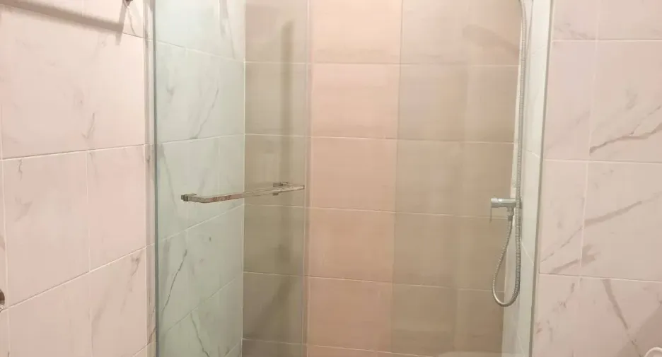 Wohnung zur Miete mit 1 Zimmer in Huai Khwang, Bangkok