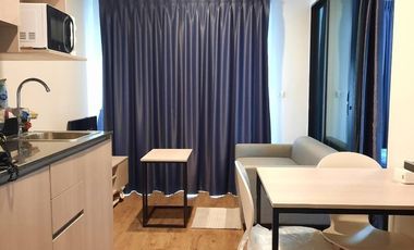 Wohnung zur Miete mit 1 Zimmer in Huai Khwang, Bangkok
