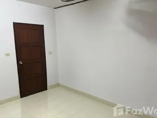 For sale and for rent 3 bedrooms townhouse in Chom Thong, Bangkok