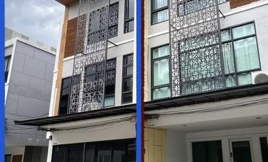 For rent 3 bedrooms townhouse in Mueang Chiang Mai, Chiang Mai