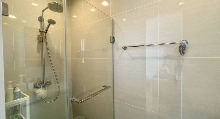 Продажа и аренда 1 кровать кондо в Кхлонг Тоеи, Бангкок