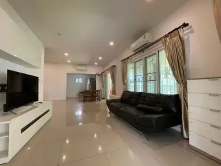 出售 4 卧室 别墅 在 San Kamphaeng, Chiang Mai