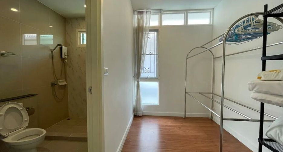 For sale 4 bedrooms villa in San Kamphaeng, Chiang Mai