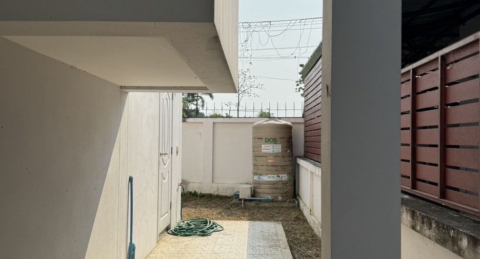 For sale 3 bedrooms house in Hang Dong, Chiang Mai
