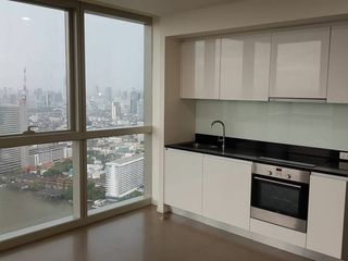 For sale 2 ベッドルーム condo in Sathon, Bangkok