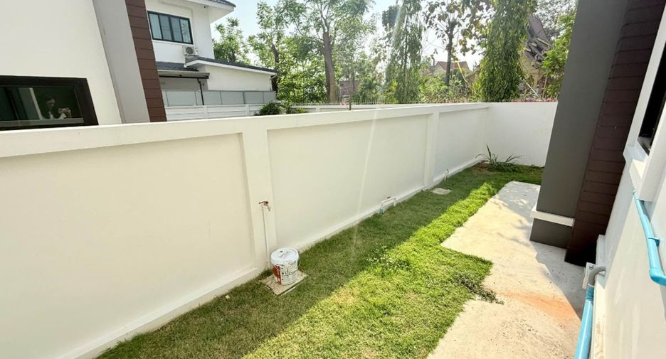 For rent 3 bedrooms house in Mueang Chiang Mai, Chiang Mai