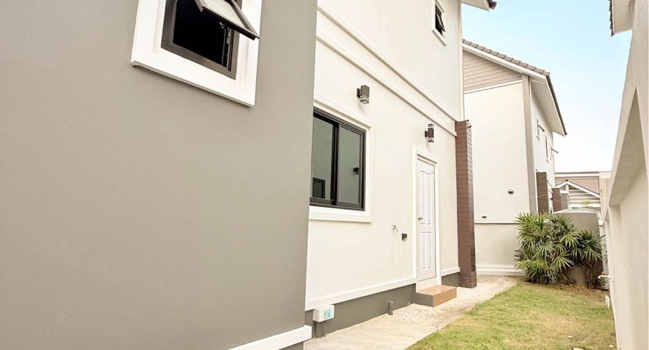 For rent 3 bedrooms house in Mueang Chiang Mai, Chiang Mai