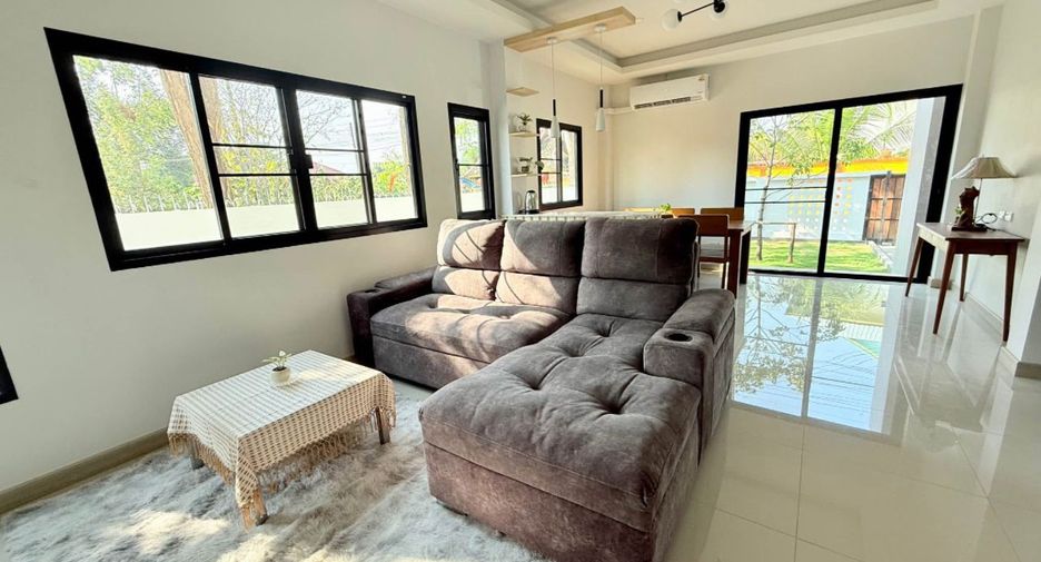 For rent 3 bedrooms house in Mueang Chiang Mai, Chiang Mai