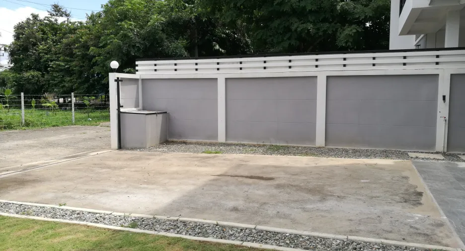 For rent 3 bedrooms house in Mueang Chiang Mai, Chiang Mai