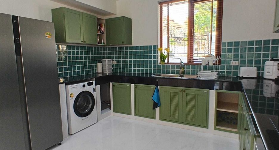 For rent 4 bedrooms villa in Ko Samui, Surat Thani