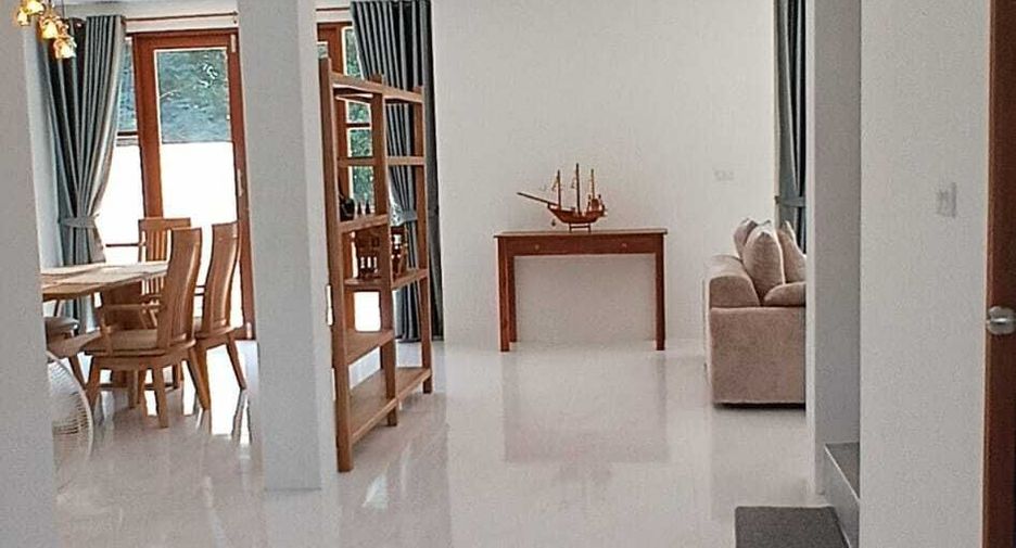 For rent 4 bedrooms villa in Ko Samui, Surat Thani
