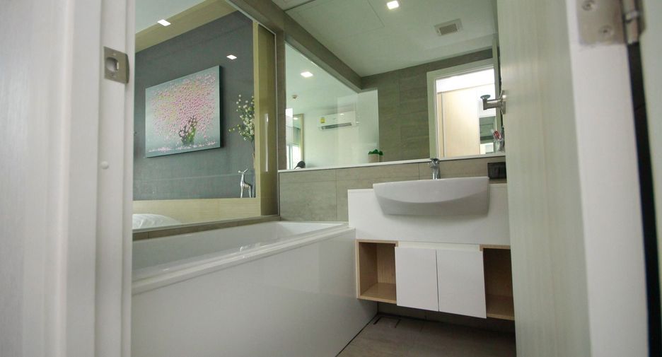 For sale 2 bedrooms condo in Mueang Chiang Mai, Chiang Mai