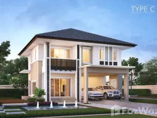 Casa en venta de 4 habitaciones en San Sai, Chiang Mai