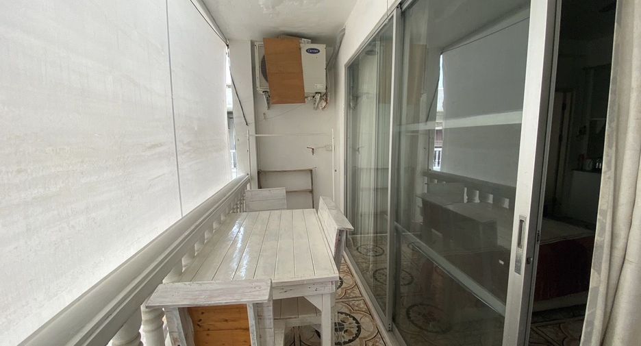 For sale 2 ベッドルーム condo in Bang Lamung, Chonburi
