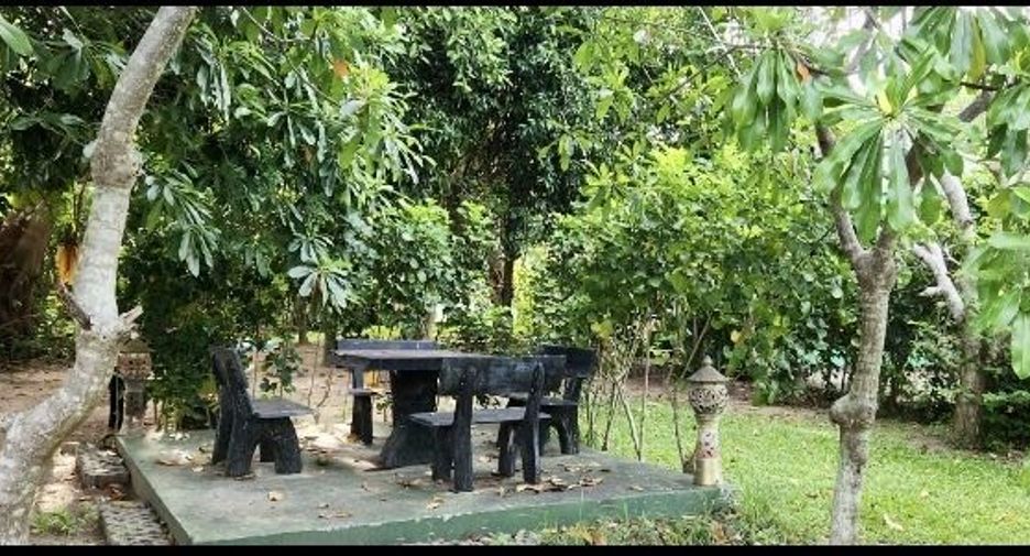 For sale 11 bedrooms hotel in Ko Samui, Surat Thani