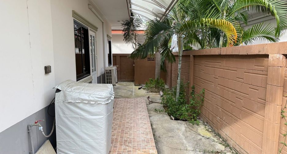 À vendre et à louer 3 chambres maison à Bang Lamung, Chonburi