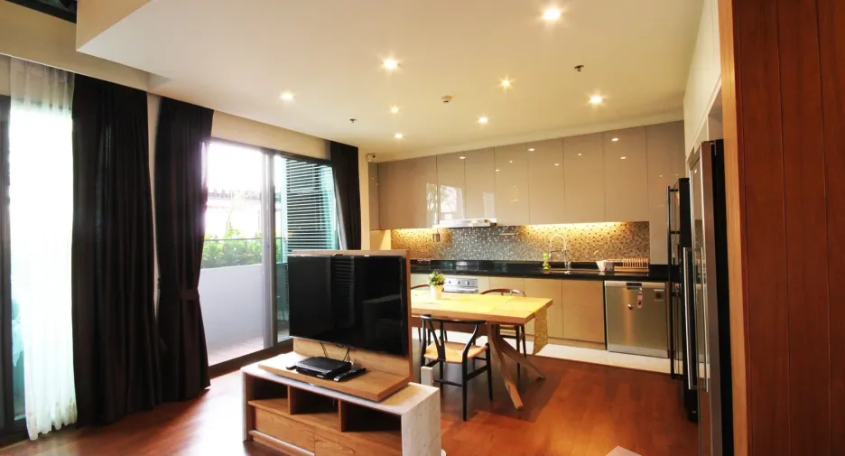 For sale そして for rent 3 ベッドルーム condo in Khlong Toei, Bangkok
