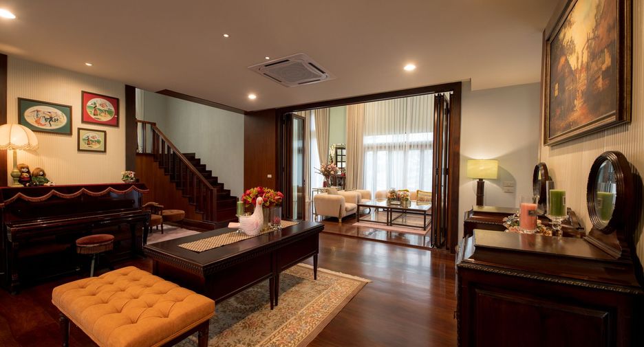 Villa en venta y en alquiler de 5 habitaciones en Saraphi, Chiang Mai