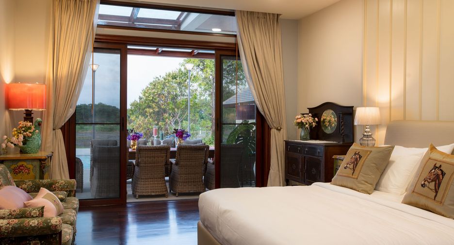 Villa en venta y en alquiler de 5 habitaciones en Saraphi, Chiang Mai