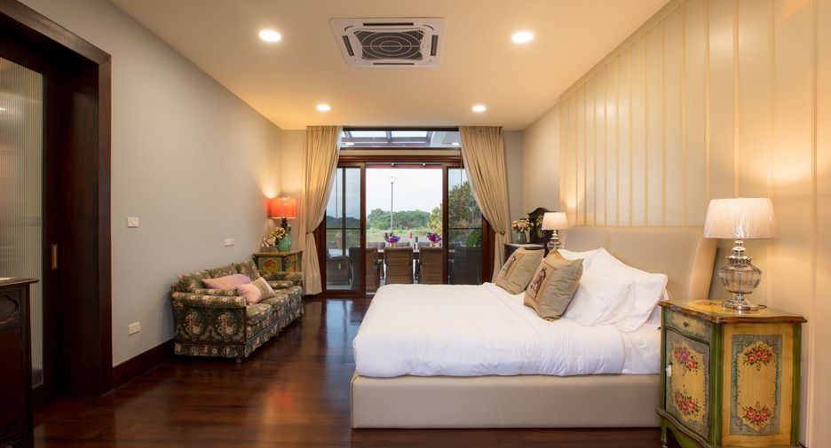 Villa en venta y en alquiler de 5 habitaciones en Saraphi, Chiang Mai