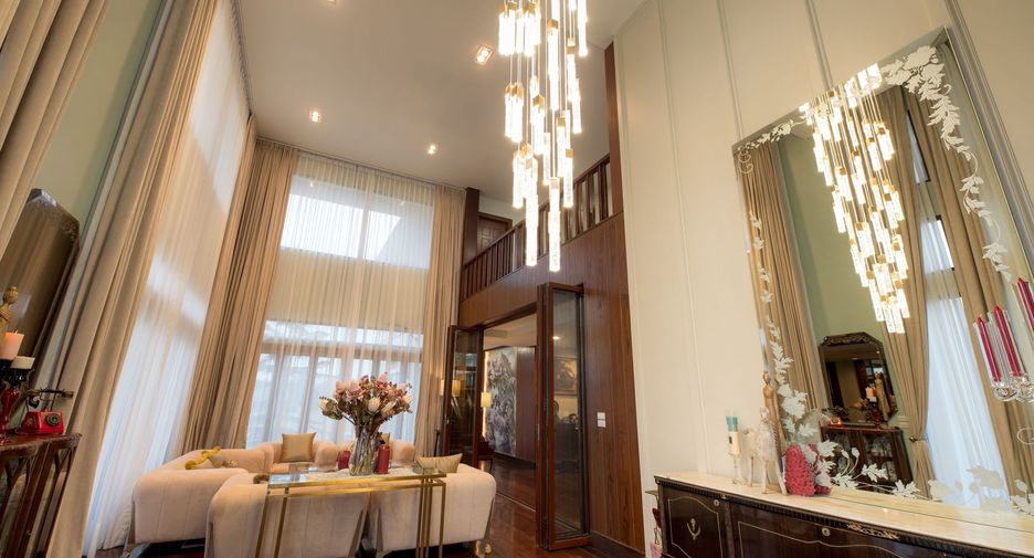 Villa en venta y en alquiler de 5 habitaciones en Saraphi, Chiang Mai