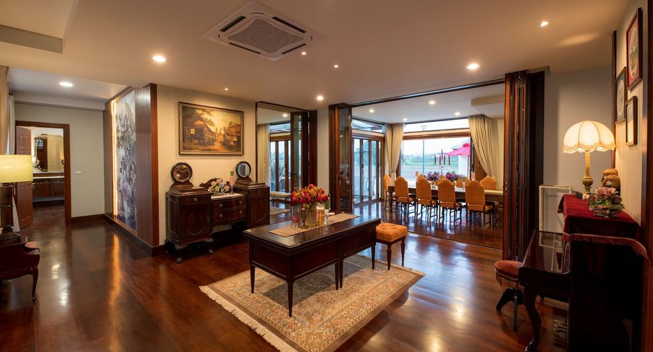 Villa en venta y en alquiler de 5 habitaciones en Saraphi, Chiang Mai