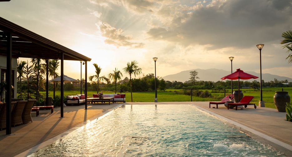 Villa en venta y en alquiler de 5 habitaciones en Saraphi, Chiang Mai