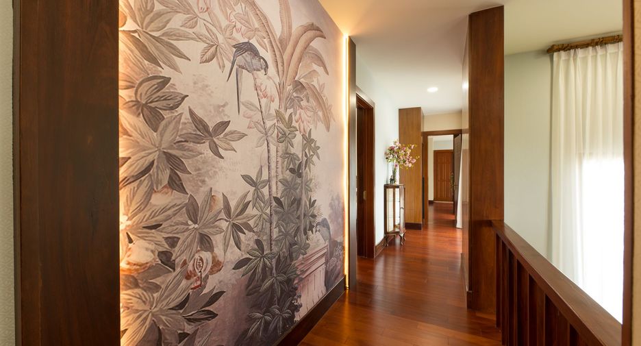 Villa en venta y en alquiler de 5 habitaciones en Saraphi, Chiang Mai