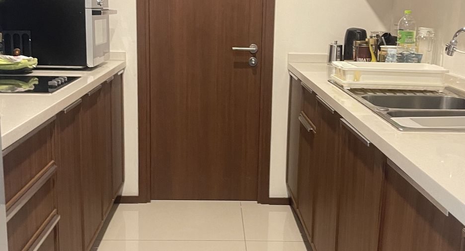For sale and for rent 3 bedrooms condo in Sathon, Bangkok