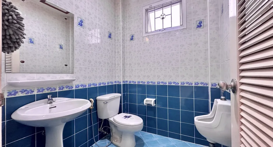 For sale and for rent 3 bedrooms house in Hang Dong, Chiang Mai