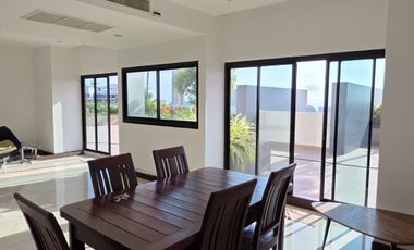 Condo en venta de 4 habitaciones en Bang Lamung, Chonburi