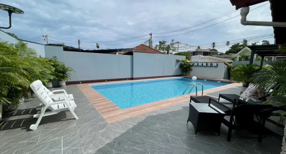 For rent 4 bedrooms villa in Ko Samui, Surat Thani