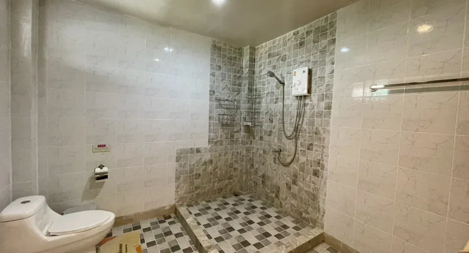 For rent 4 bedrooms villa in Ko Samui, Surat Thani