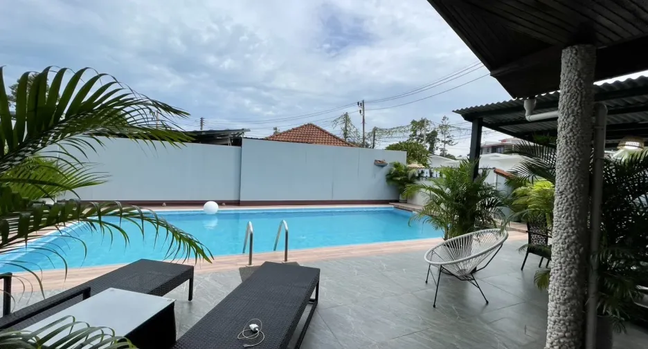 For rent 4 bedrooms villa in Ko Samui, Surat Thani