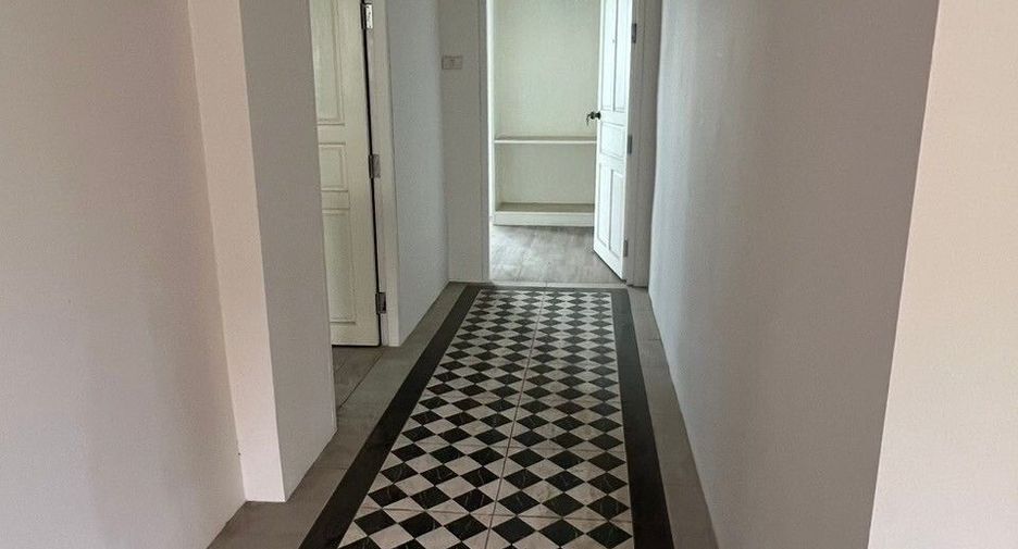 For rent 20 bedrooms hotel in Mueang Chiang Mai, Chiang Mai