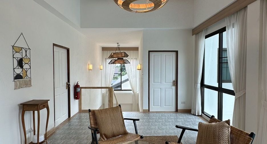 Villa zum Kauf mit 8 Zimmer in Doi Saket, Chiang Mai