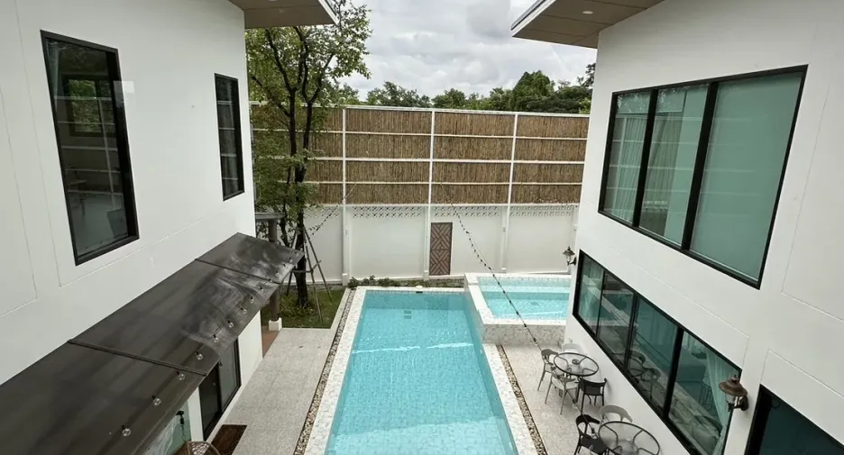 For sale 8 bedrooms villa in Doi Saket, Chiang Mai